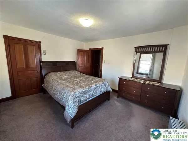 $295,900 | 1566 Washington Avenue, Northampton, PA 18067