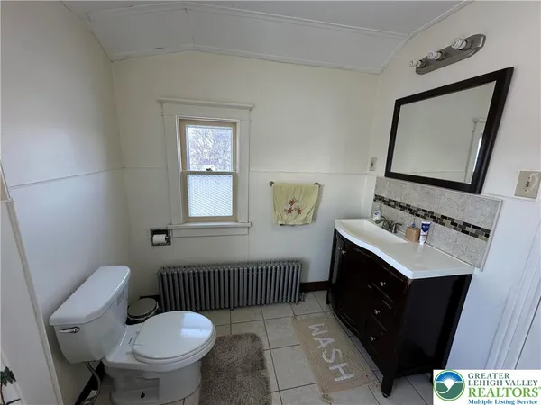 $295,900 | 1566 Washington Avenue, Northampton, PA 18067