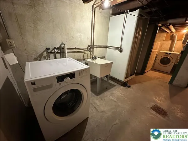 $295,900 | 1566 Washington Avenue, Northampton, PA 18067