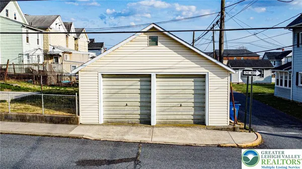 $295,900 | 1566 Washington Avenue, Northampton, PA 18067