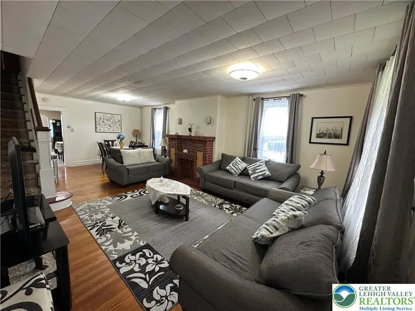 $295,900 | 1566 Washington Avenue, Northampton, PA 18067