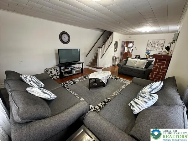 $295,900 | 1566 Washington Avenue, Northampton, PA 18067