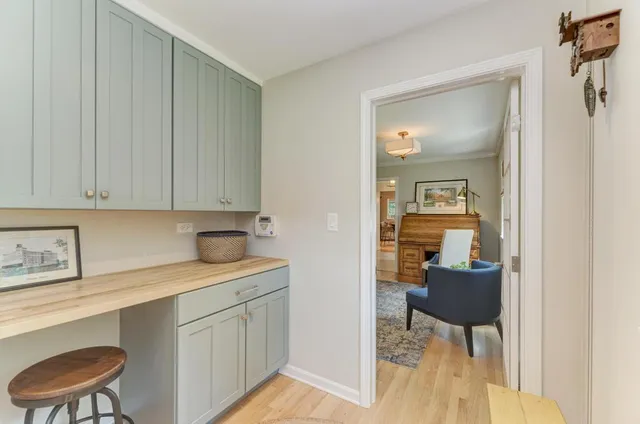 $775,000 | 22W425 Broker Road, Medinah, IL 60108