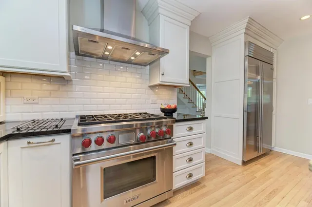 $775,000 | 22W425 Broker Road, Medinah, IL 60108