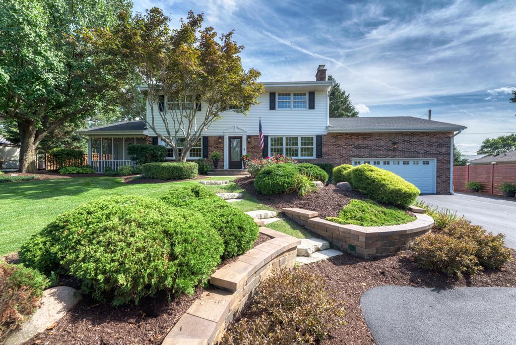 22W425 Broker Road Medinah, IL 60108 - Photo 4 of 59 Gallery Image 4