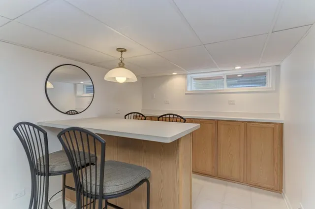 $775,000 | 22W425 Broker Road, Medinah, IL 60108