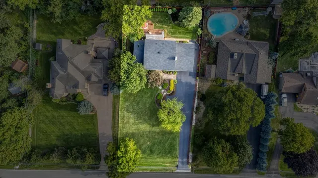 $775,000 | 22W425 Broker Road, Medinah, IL 60108