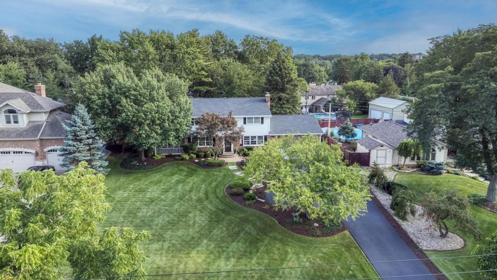 22W425 Broker Road Medinah, IL 60108 - Photo 6 of 59 Gallery Image 6