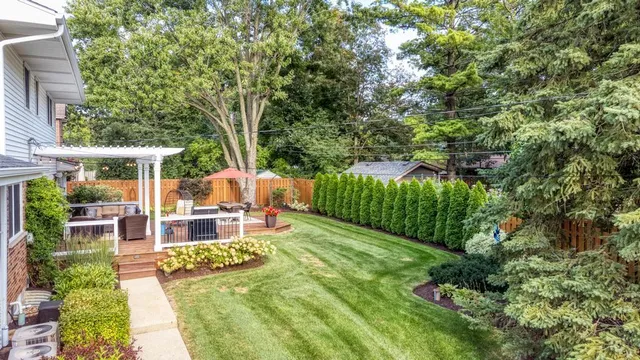 $775,000 | 22W425 Broker Road, Medinah, IL 60108