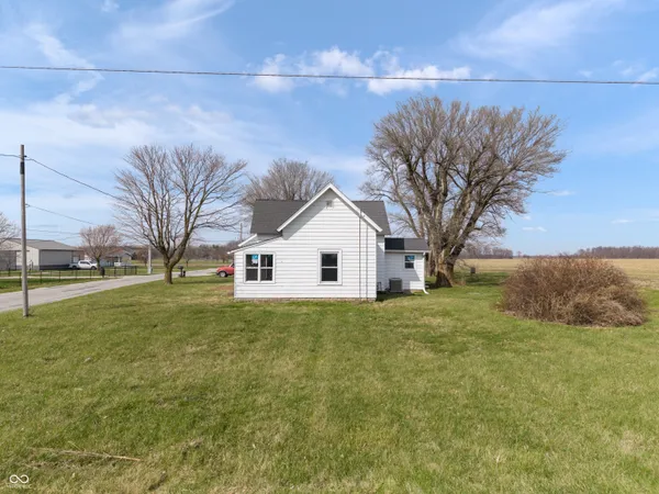 $259,900 | 6015 North 50 East, Greenfield, IN 46140