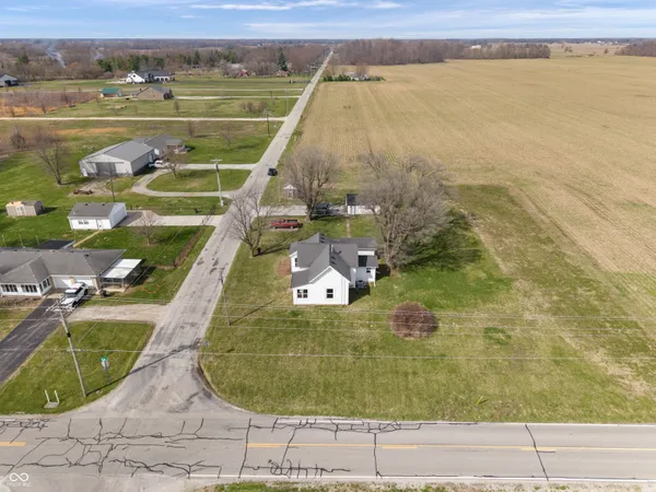 $259,900 | 6015 North 50 East, Greenfield, IN 46140