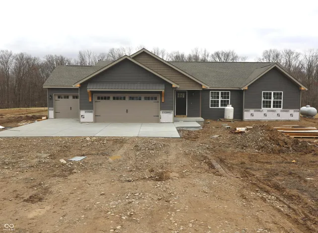 $317,900 | 1608 South Layton Station Road, Covington, IN 47932