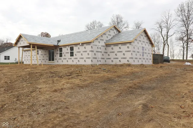 $317,900 | 1608 South Layton Station Road, Covington, IN 47932