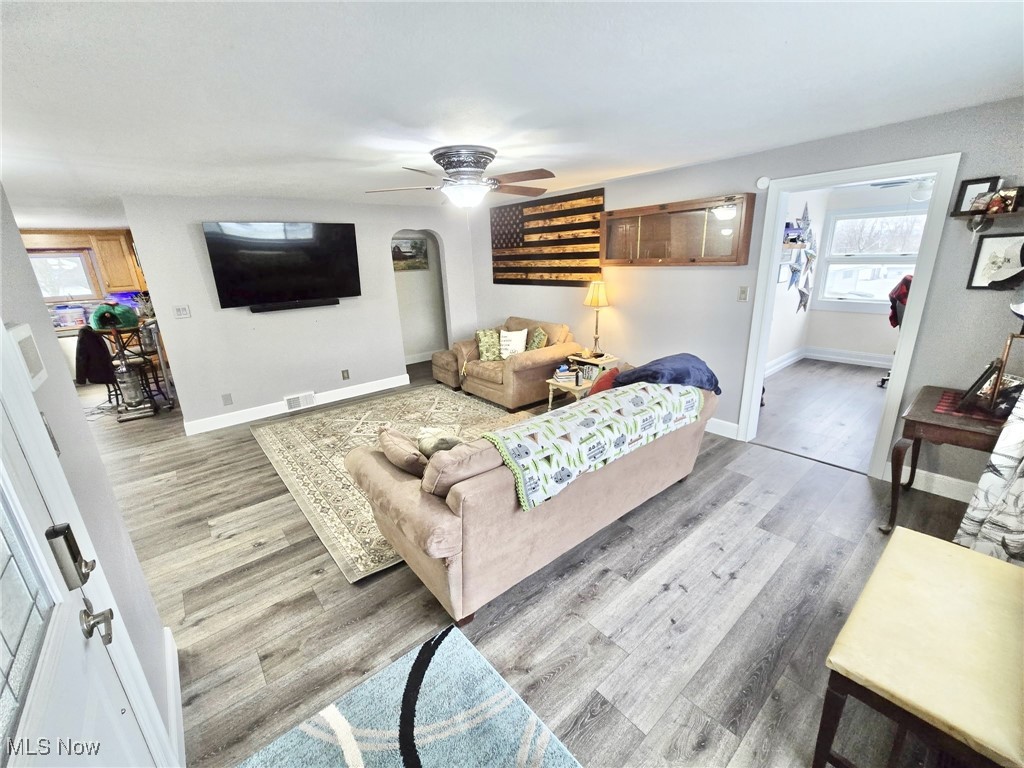 3112 Pothour Wheeler Road Hubbard, OH 44425 - Photo 4 of 32 Gallery Image 4