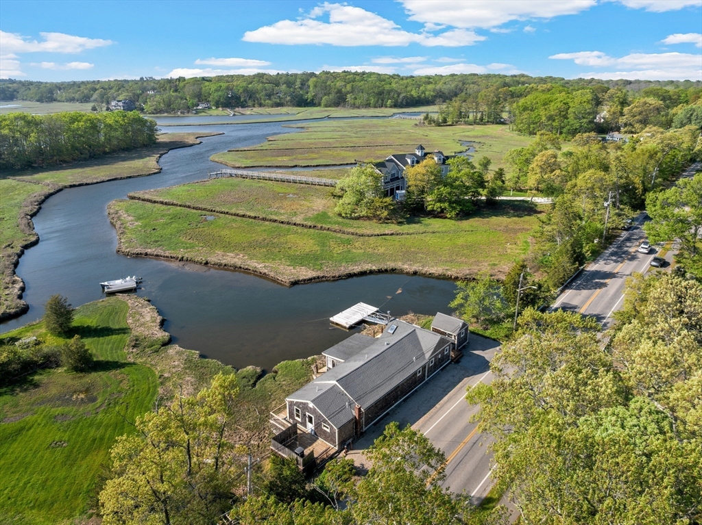 274 Gannett Road Scituate, MA 02066 - Photo 3 of 22