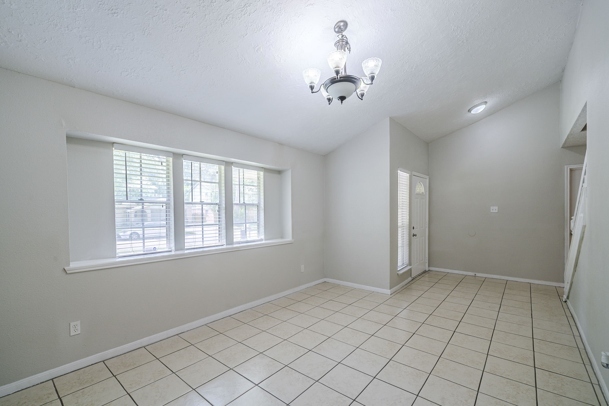 5023 Glendower Drive Spring, TX 77373 - Photo 10 of 33 a view of an empty room with a window