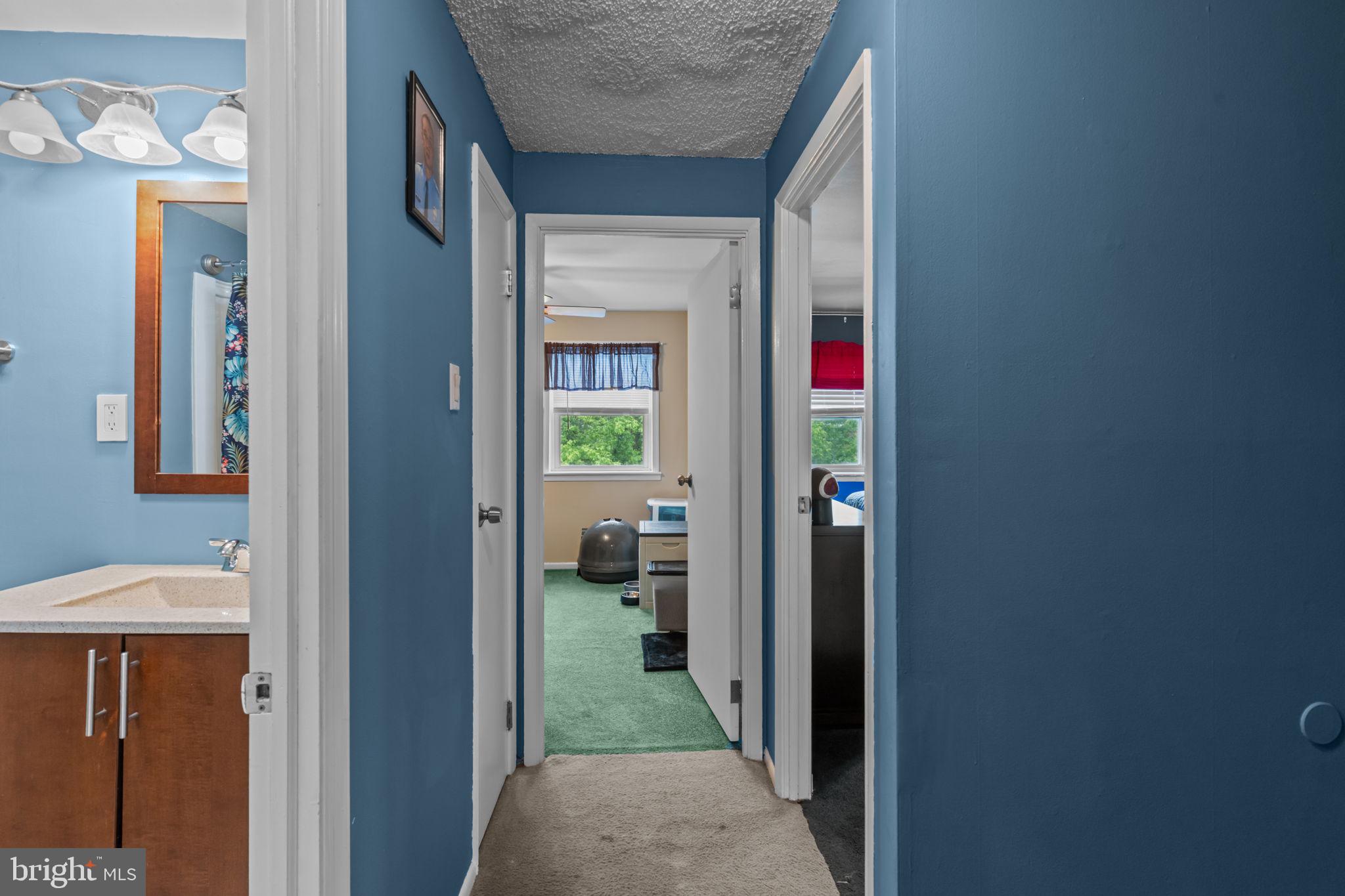 12413 Barbary Road Philadelphia, PA 19154 - Photo 17 of 29