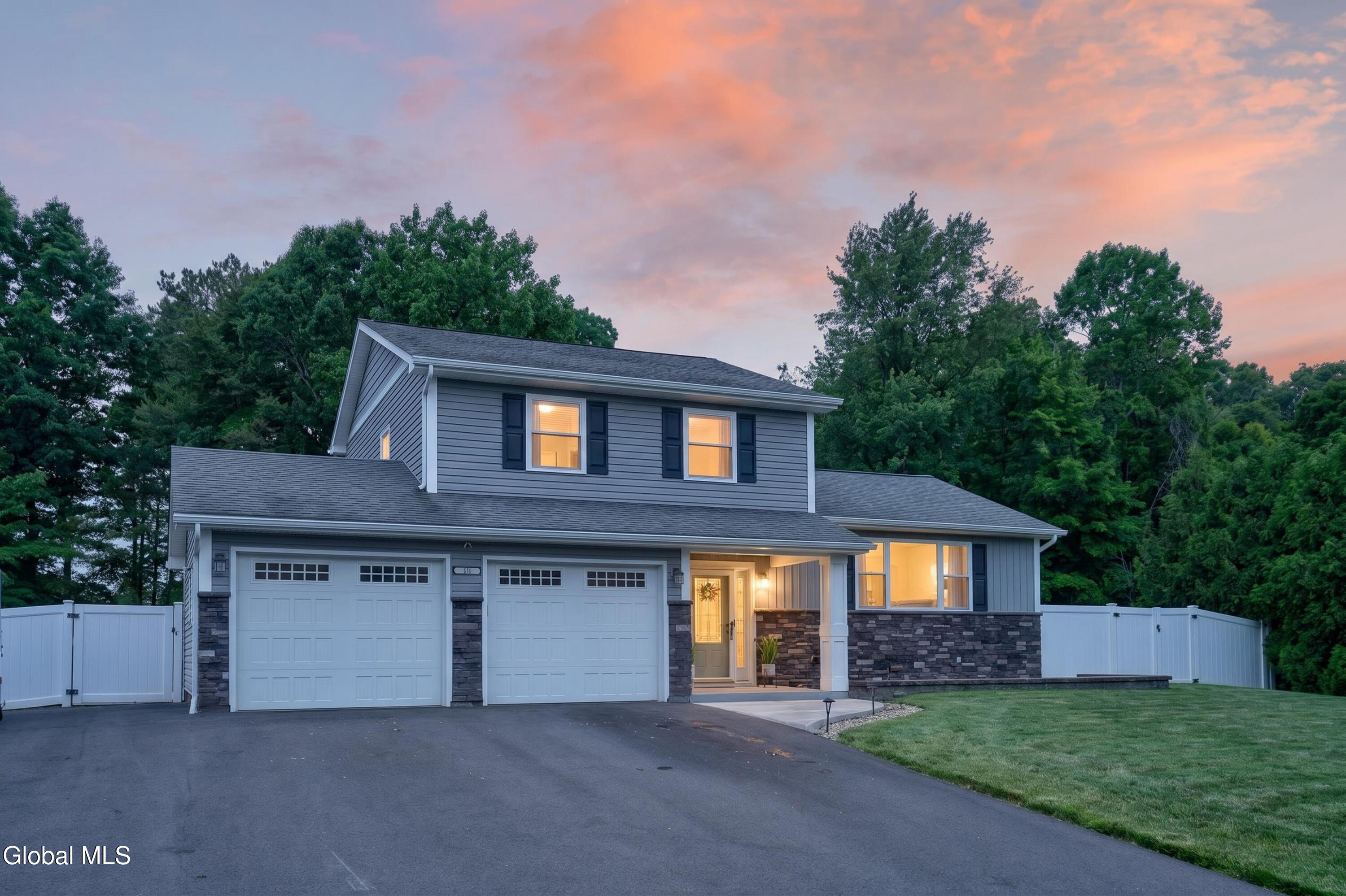 60 Denison Road Colonie, NY 12309 - Photo 1 of 26 0 Front 2twilight