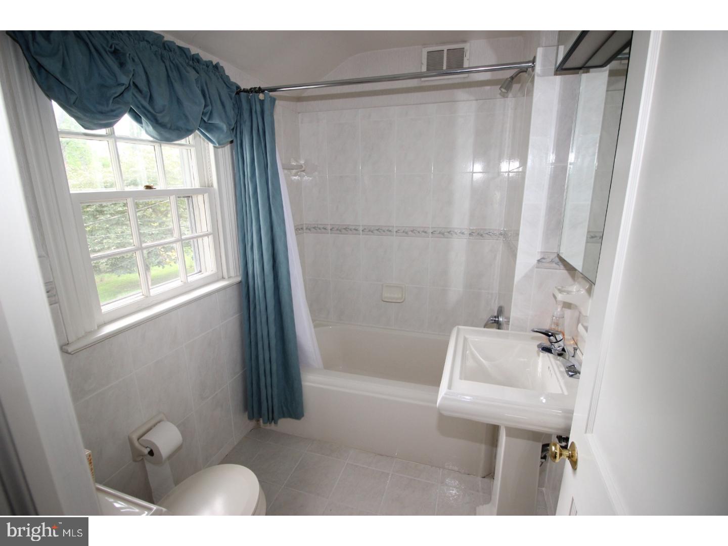 858 Valley View Road Flourtown, PA 19031 - Photo 20 of 25 Gallery Image 20