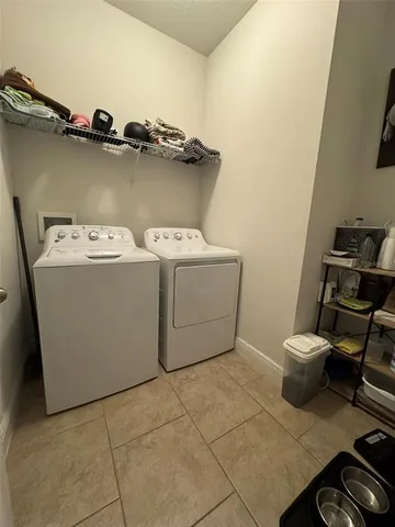 $2,400 | 362 Casa Verano Lane, Davenport, FL 33897