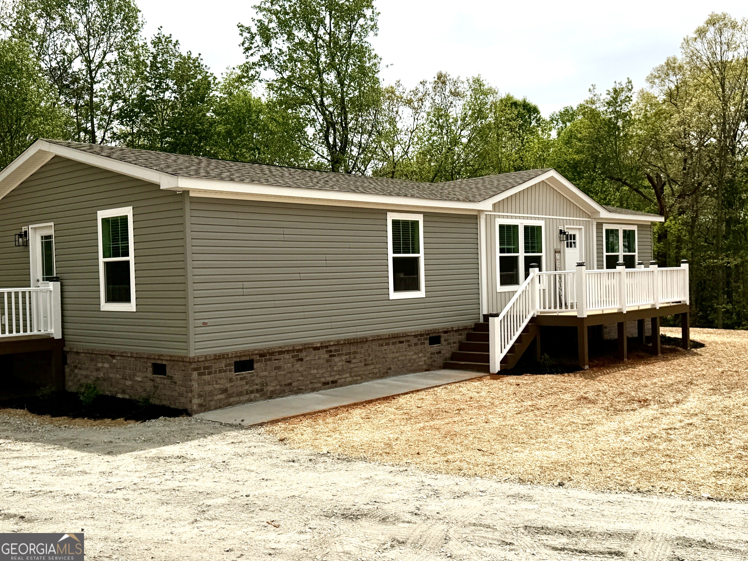 2820 Hollywood Church Road Clarkesville, GA 30523 - Photo 3 of 30