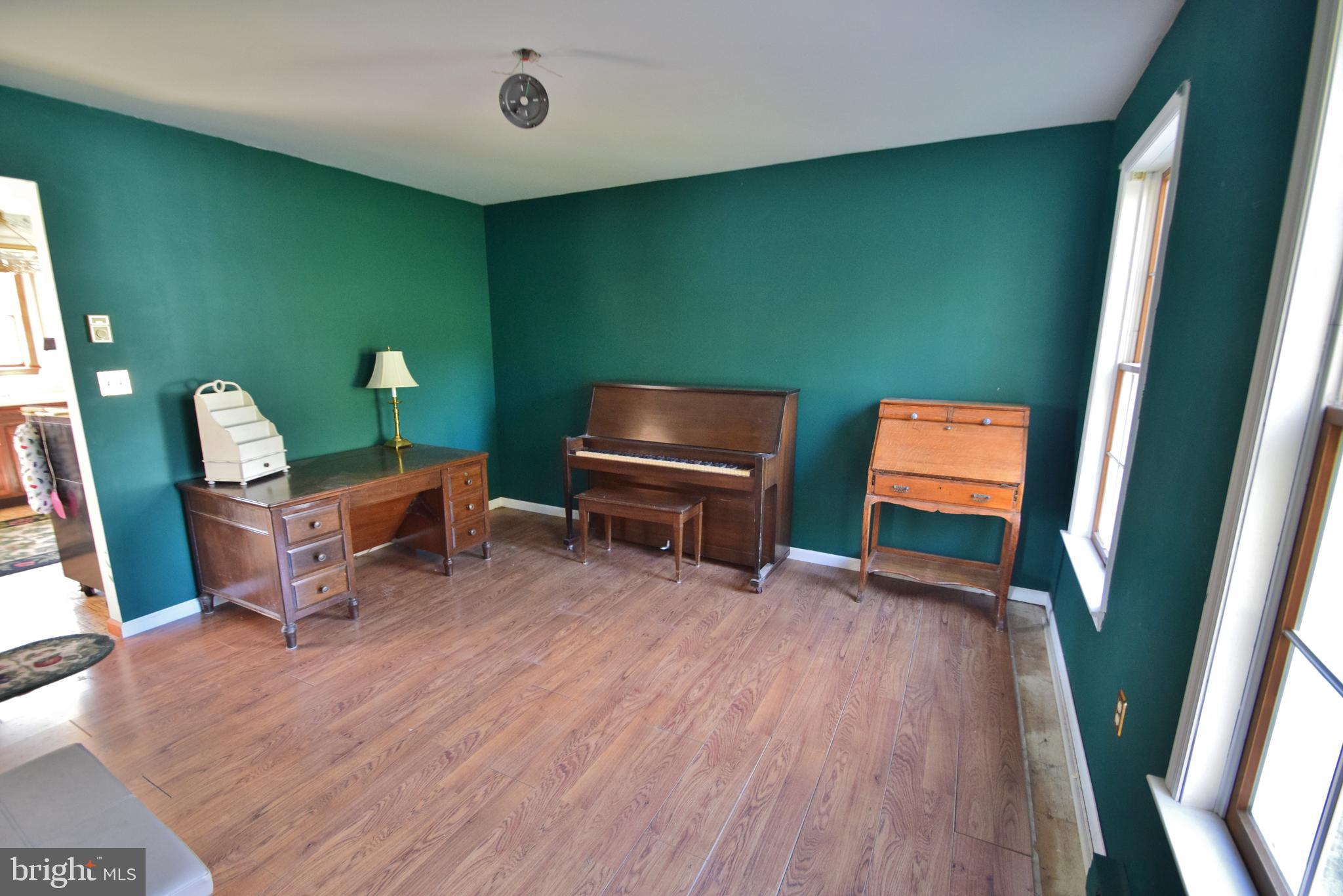 3492 Golden Key Road Kempton, PA 19529 - Photo 9 of 24 Gallery Image 9