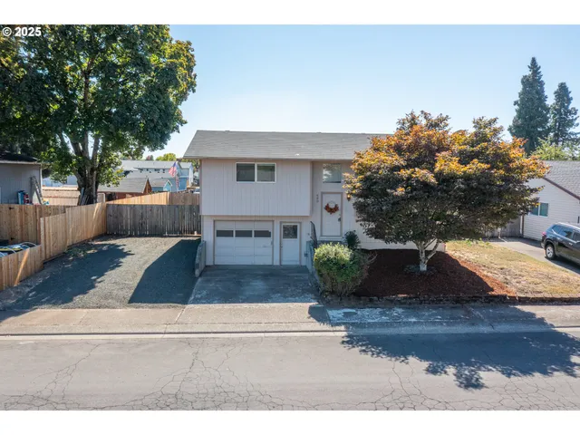 $380,000 | 430 25th Avenue Southeast, Albany, OR 97322
