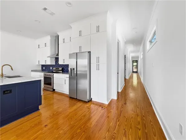 $1,950 | 5807 Royal Street, New Orleans, LA 70117