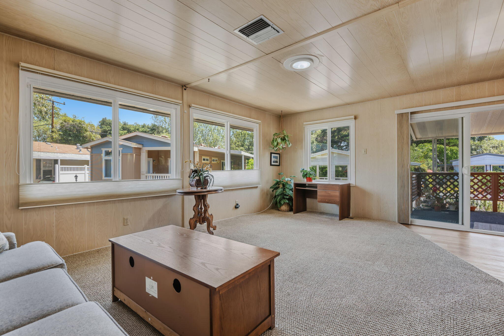 333 Old Mill Road, Unit SPC 140 Santa Barbara, CA 93110 - Photo 7 of 21 07-Living Room