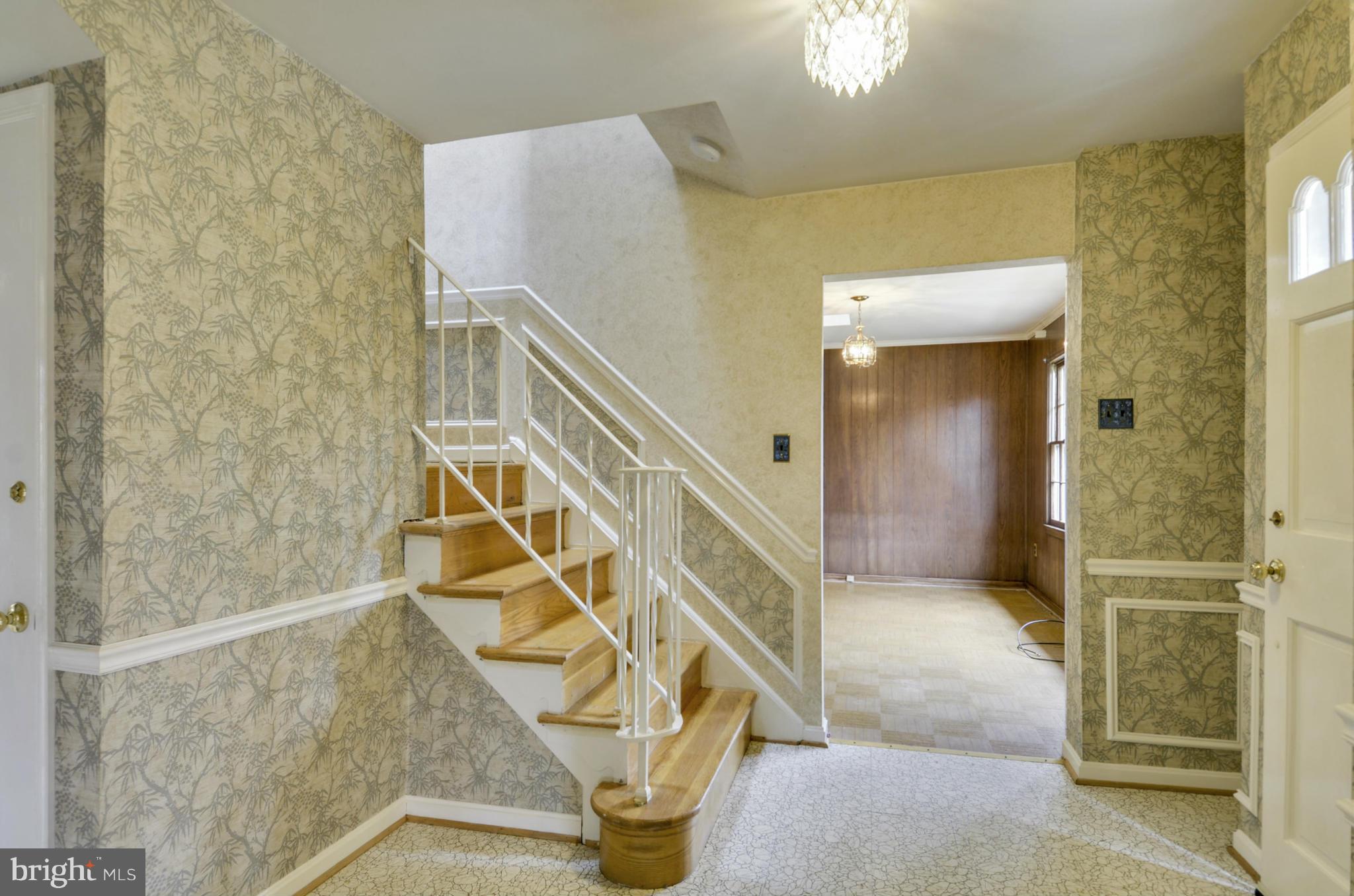 1620 Arbor View Road Silver Spring, MD 20902 - Photo 4 of 30 Interior (General)