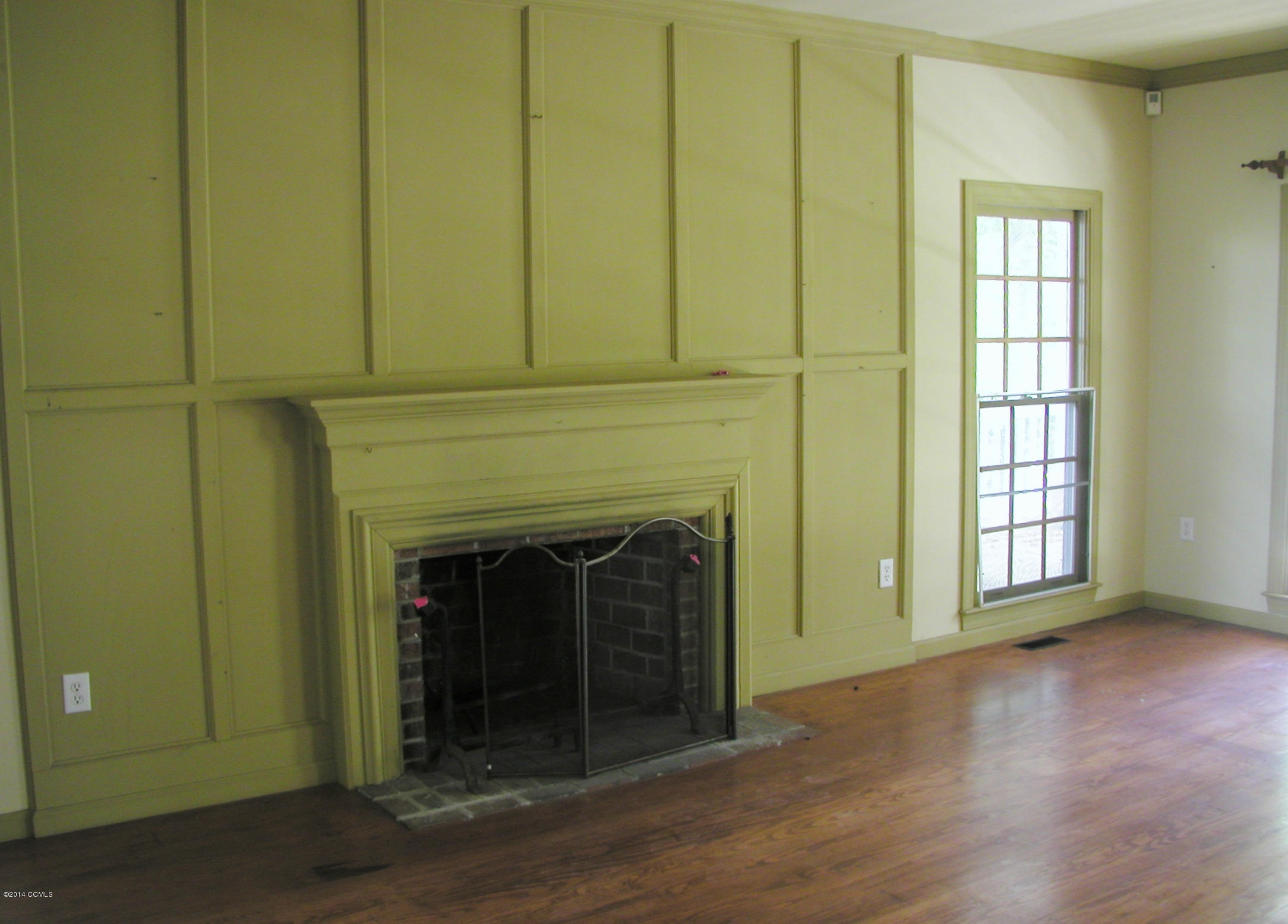 160 Thurman Road Beaufort, NC 28516 - Photo 12 of 20 Living Room