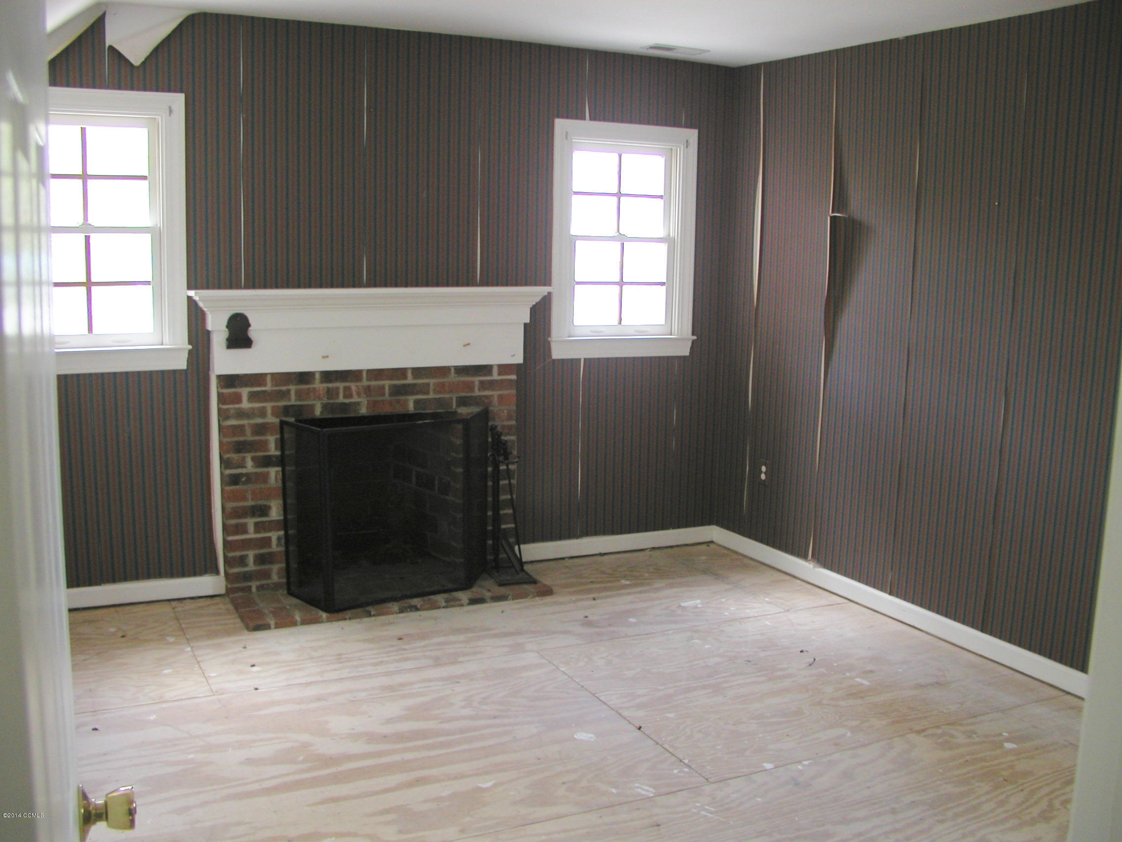 160 Thurman Road Beaufort, NC 28516 - Photo 17 of 20 Upstairs Bedroom # 2