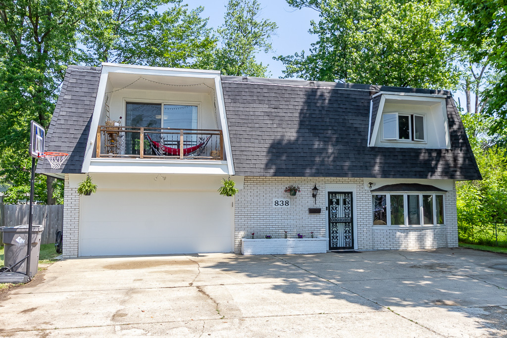 838 East Thompson Road Indianapolis, IN 46227 - Photo 1 of 38 Gallery Image 1