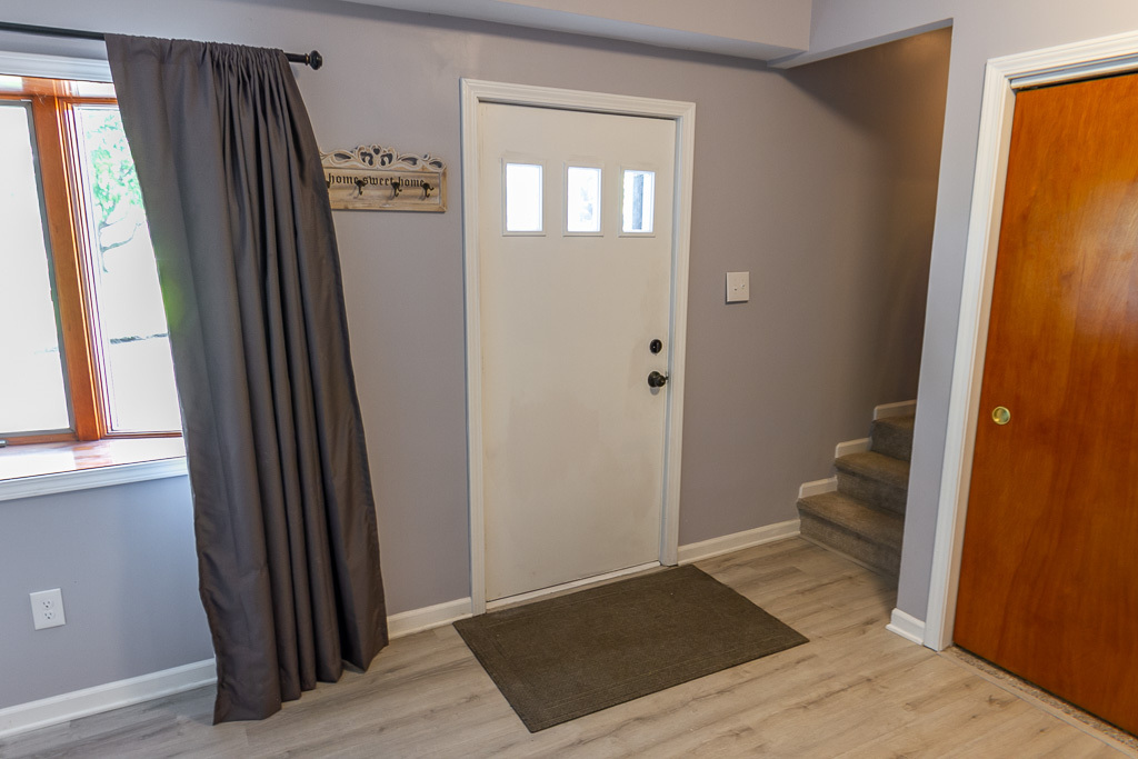 838 East Thompson Road Indianapolis, IN 46227 - Photo 13 of 38 Gallery Image 13