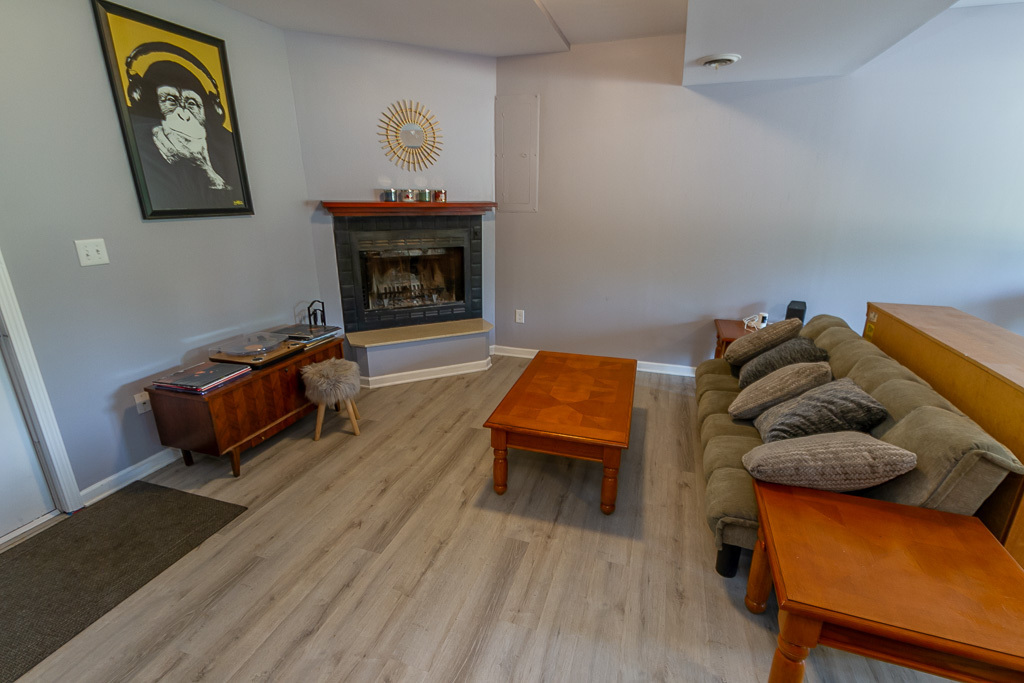 838 East Thompson Road Indianapolis, IN 46227 - Photo 17 of 38 Gallery Image 17