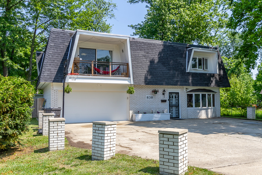 838 East Thompson Road Indianapolis, IN 46227 - Photo 2 of 38 Gallery Image 2