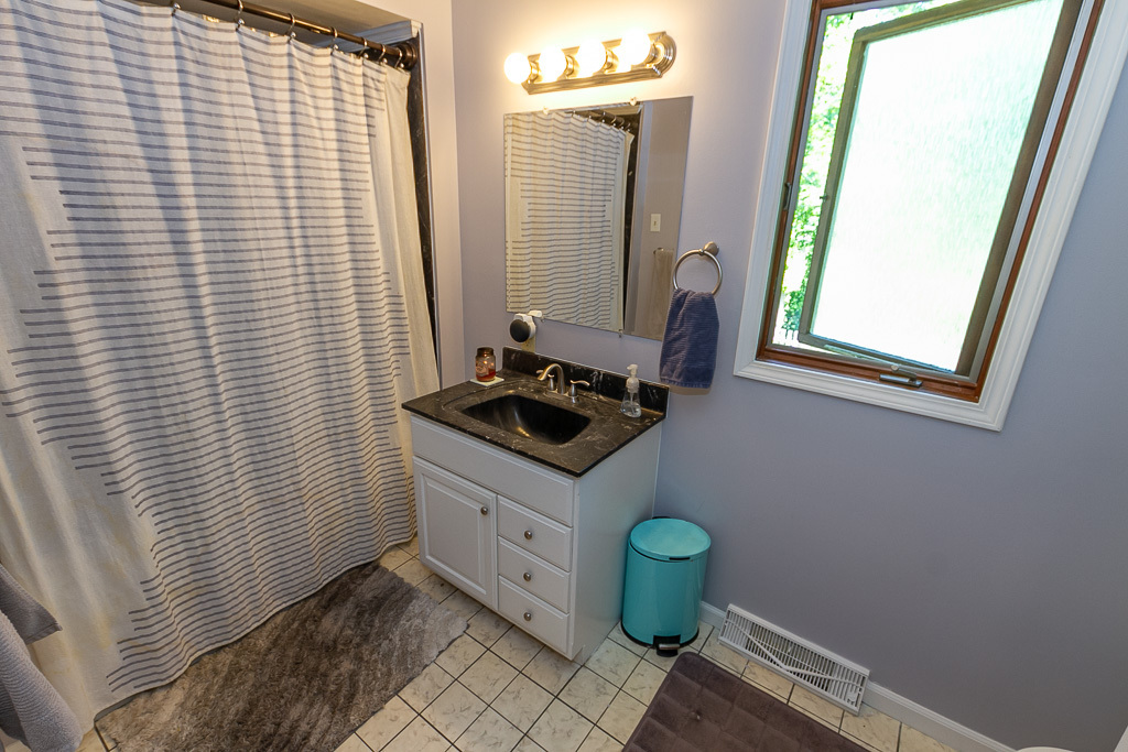 838 East Thompson Road Indianapolis, IN 46227 - Photo 37 of 38 Gallery Image 37