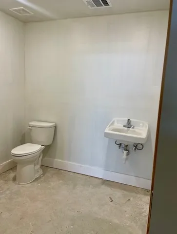 $1,850 | 412 West Batte Street, Unit B, Cameron, TX 76520