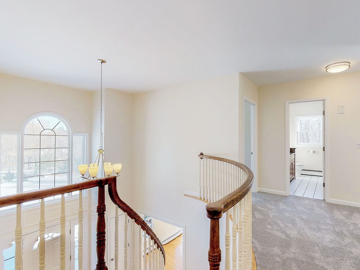 84 Rosewell Road Bedford, NH 03110 - Photo 22 of 40
