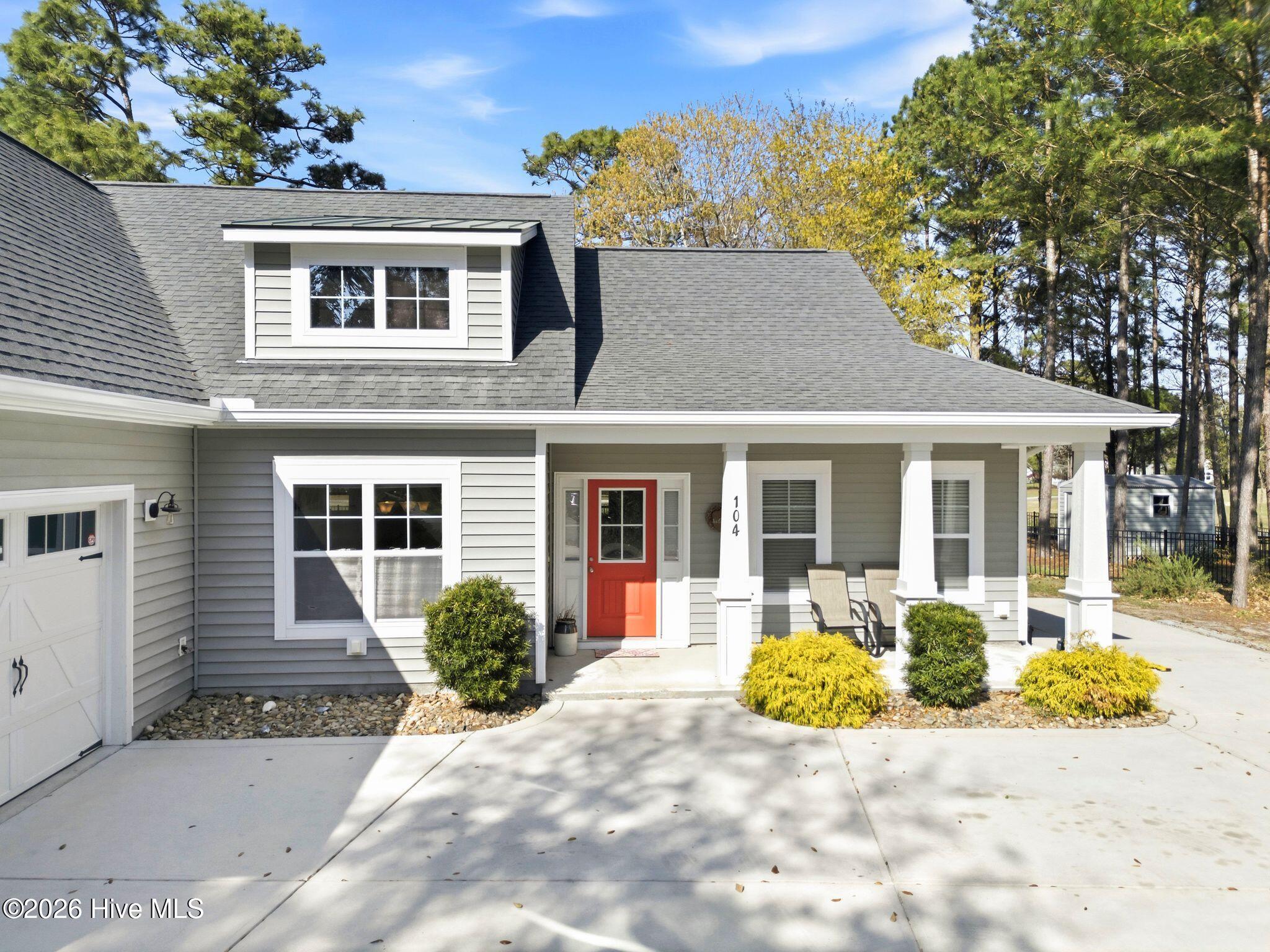 104 Divot Lane Hampstead, NC 28443 - Photo 4 of 54 104 Divot Ct