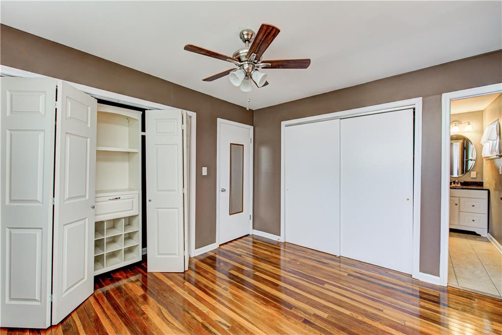 916 Burbank Road Indianapolis, IN 46219 - Photo 22 of 45 Gallery Image 22