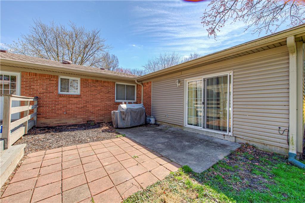 916 Burbank Road Indianapolis, IN 46219 - Photo 41 of 45 Gallery Image 41