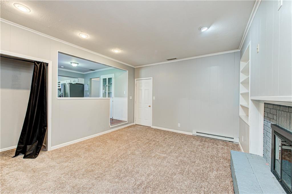 916 Burbank Road Indianapolis, IN 46219 - Photo 10 of 45 Gallery Image 10