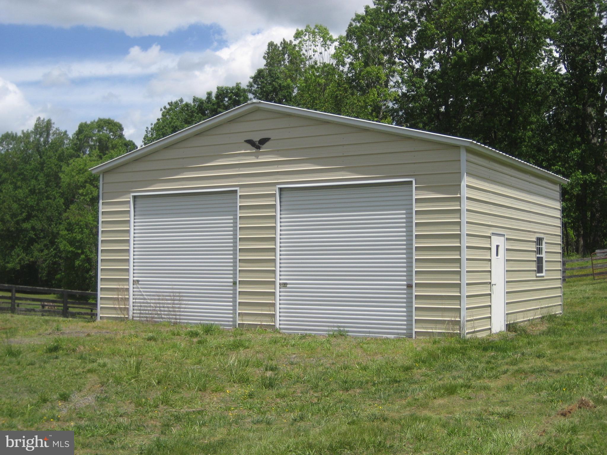 5625 Keyser Road Hume, VA 22639 - Photo 4 of 26 Large metal Shed with 2 large doors on front