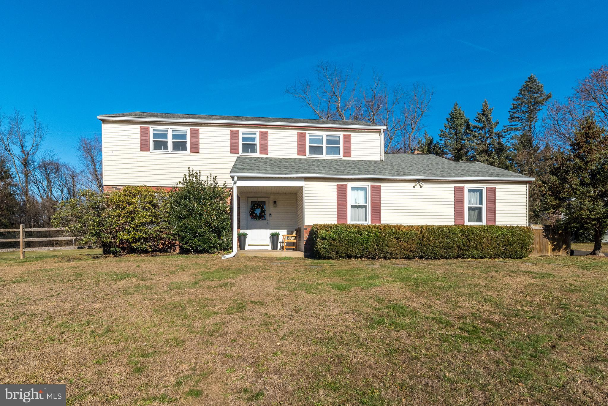 34 HOUK ROAD DOYLESTOWN !
YOUR NEW HOME !