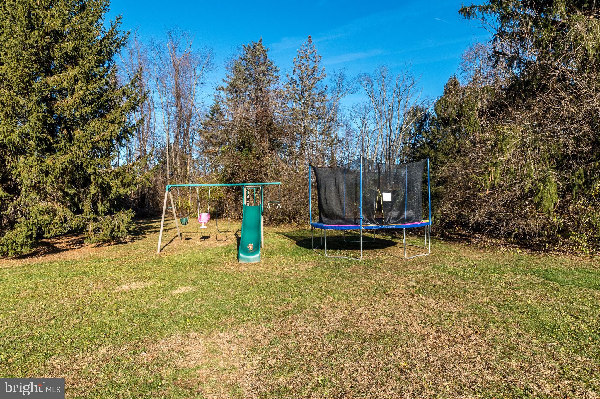 34 Houk Road Doylestown, PA 18901 - Photo 11 of 57 1 ACRE !