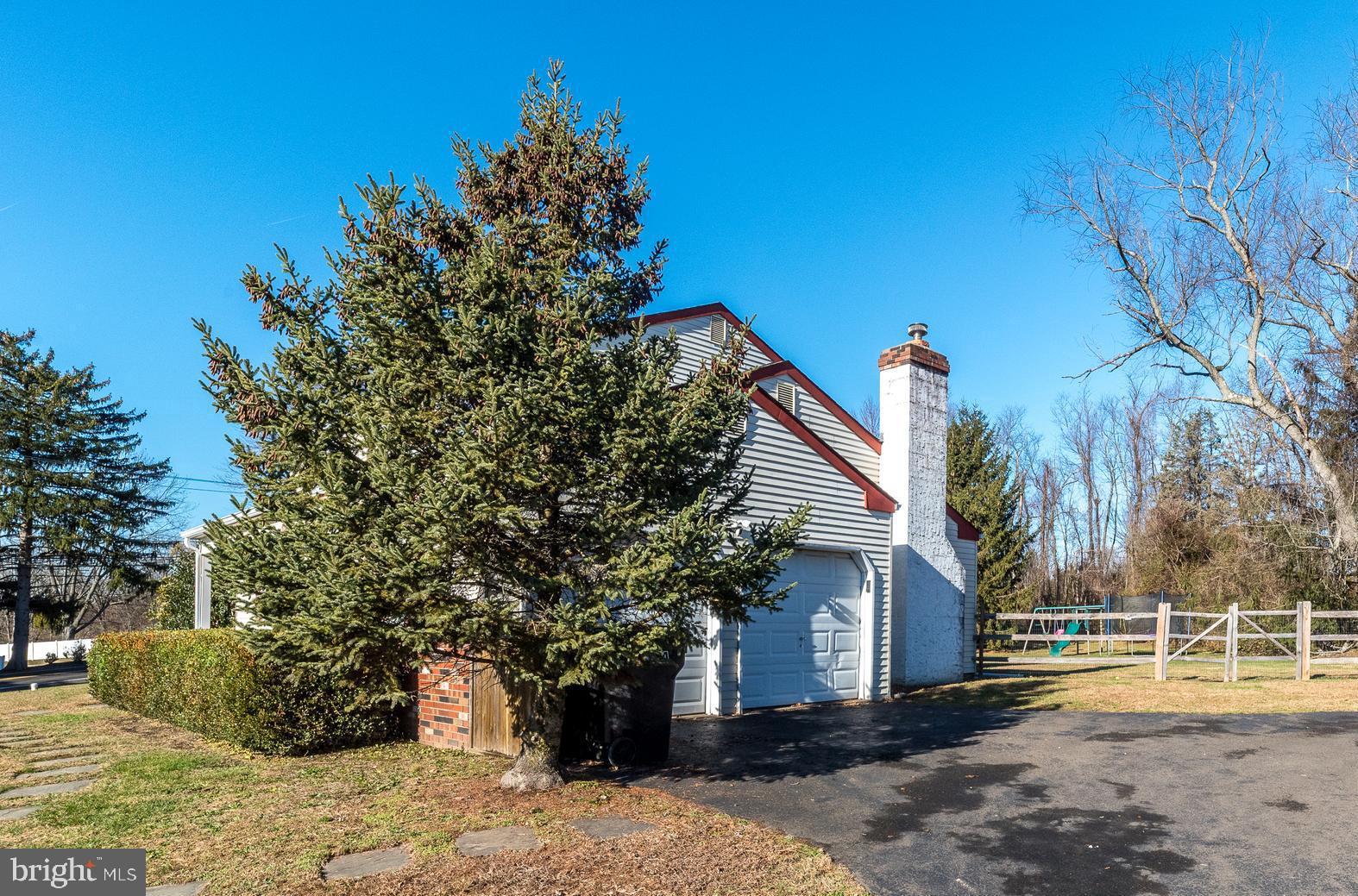 34 Houk Road Doylestown, PA 18901 - Photo 21 of 57