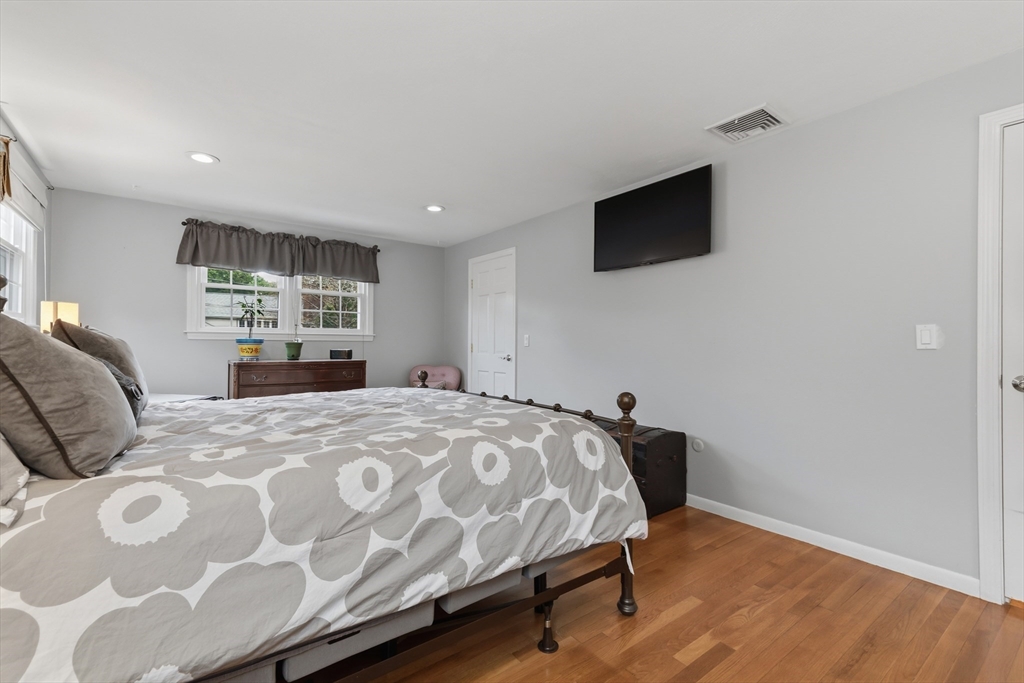 14 Fox Hill Road Framingham, MA 01701 - Photo 22 of 42 Gallery Image 22