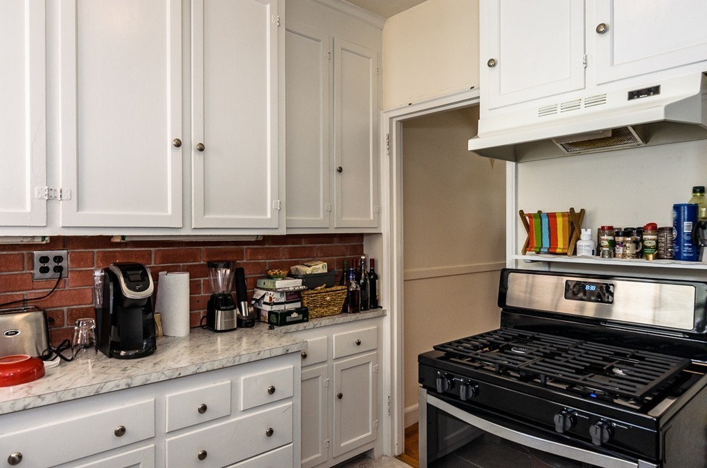 337 Tappan Street, Unit 2 Brookline, MA 02445 - Photo 5 of 10