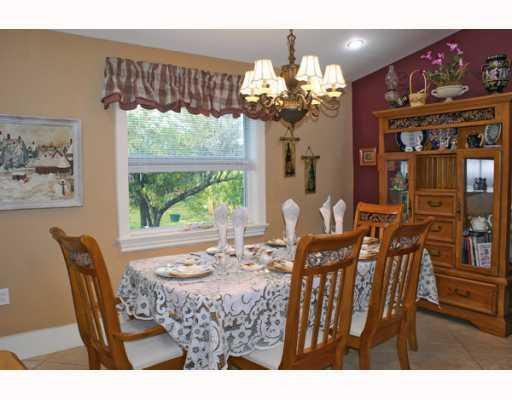 18901 Southwest 54th Place Southwest Ranches, FL 33332 - Photo 4 of 16 Dining Room
